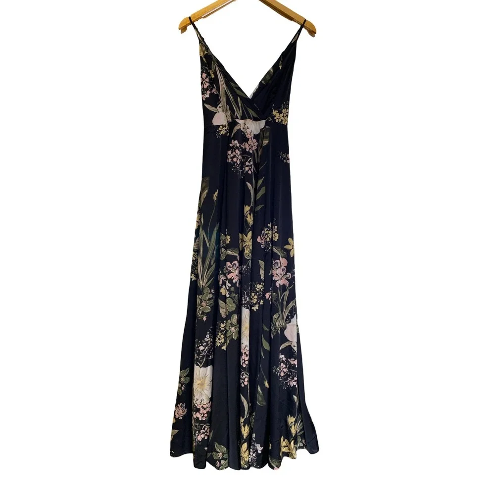 Lulu's Black Floral Maxi Dress with slit. Size medium - Picture 4 of 13